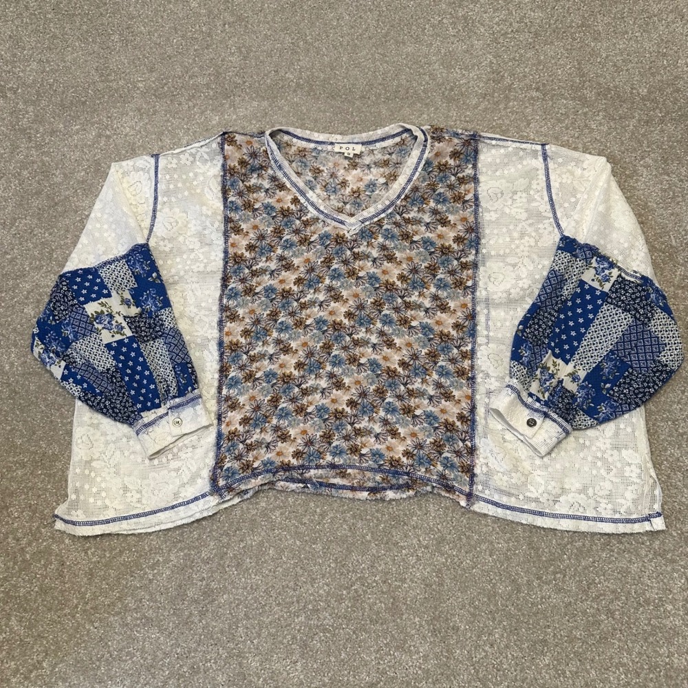 POL‎ Mixed Media Patchwork Floral Lace V-Neck Top Womens Size Small Blue Boho